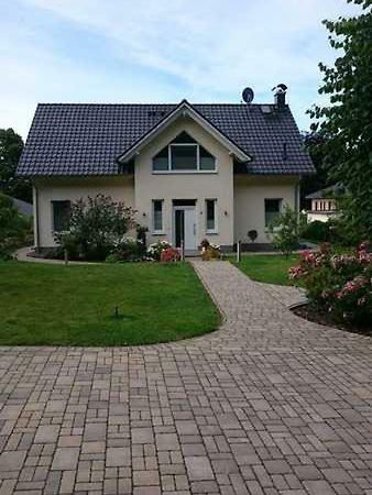 Ferienwohnung Am Waldesrand Зеллин Экстерьер фото