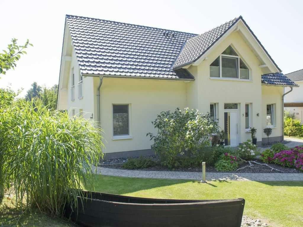 Ferienwohnung Am Waldesrand Зеллин Экстерьер фото